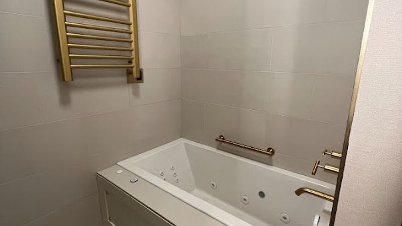 Photo of Pacific Suites by Hallmark