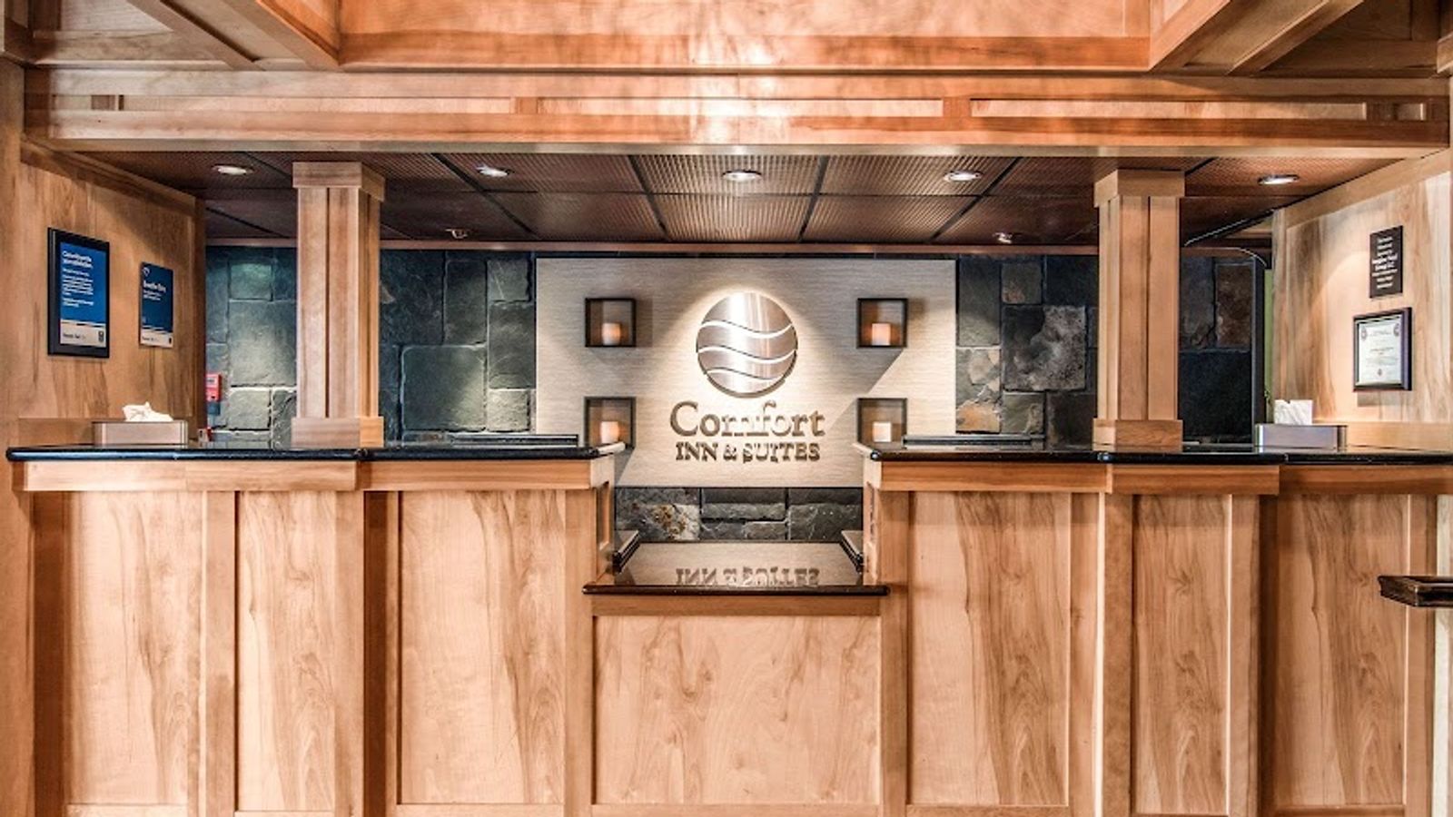 Photo of Comfort Inn & Suites Vancouver Downtown City Center