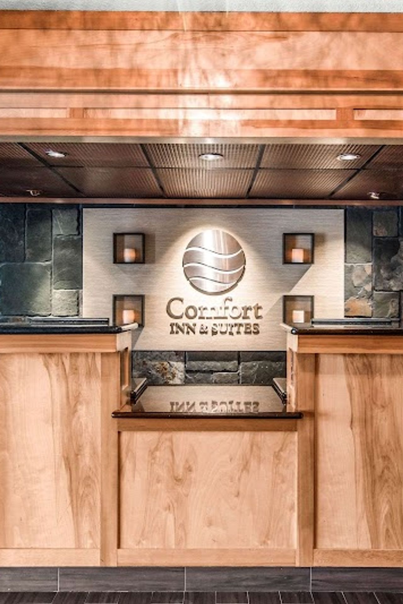 Photo of Comfort Inn & Suites Vancouver Downtown City Center
