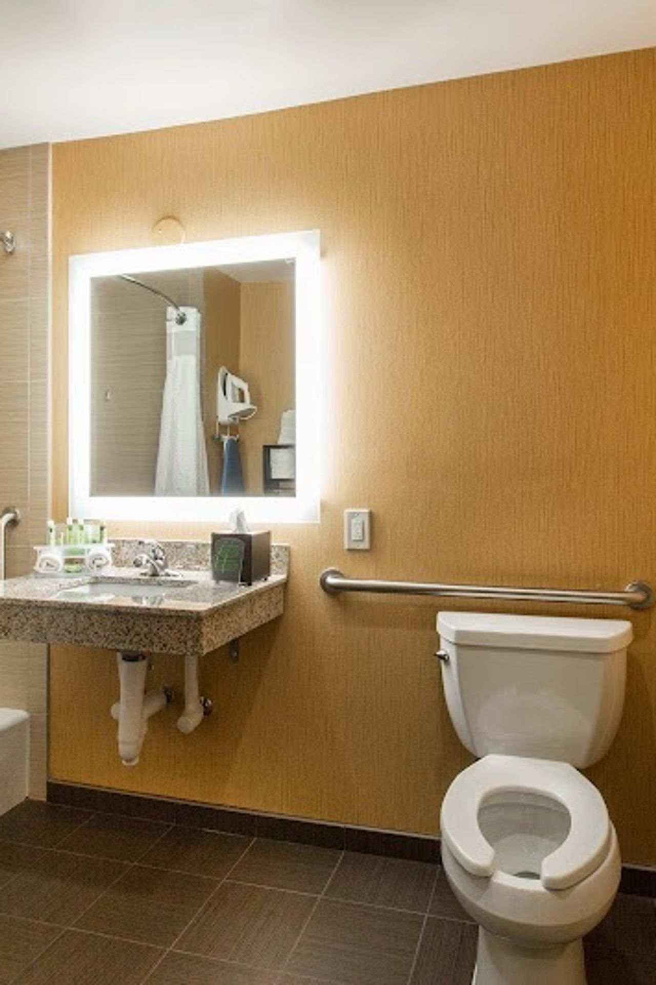 Photo of Holiday Inn Express Mountain View - S Palo Alto, an IHG Hotel