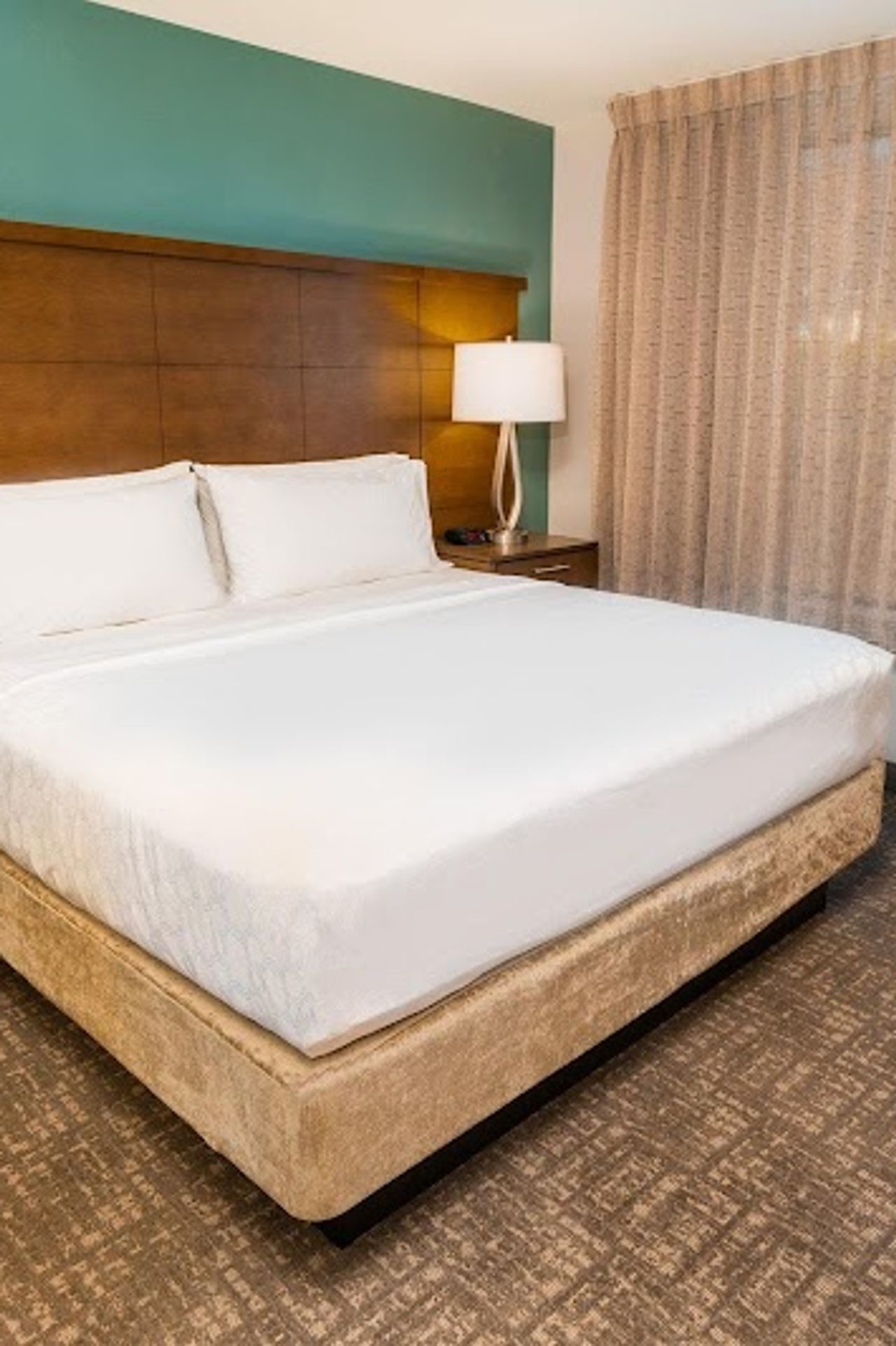 Photo of Staybridge Suites Coeur D'Alene, an IHG Hotel