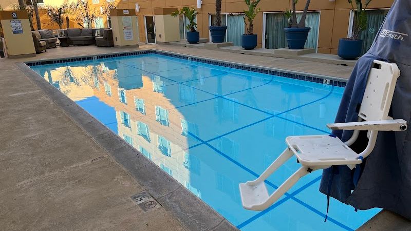 Photo of Monterey Marriott - Outdoor pool and whirlpool