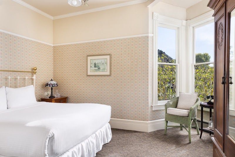 Photo of Centrella Hotel, A Kirkwood Collection Hotel - Caledonia Room, Queen Bed, Bay window, Accessible, Sitting area, Walk-in shower