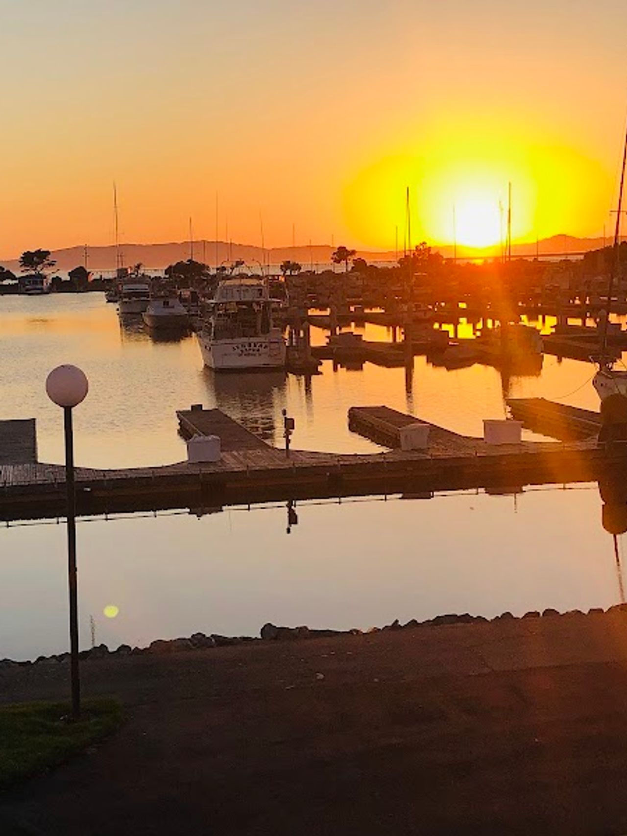 Photo of The Marina Inn on San Francisco Bay