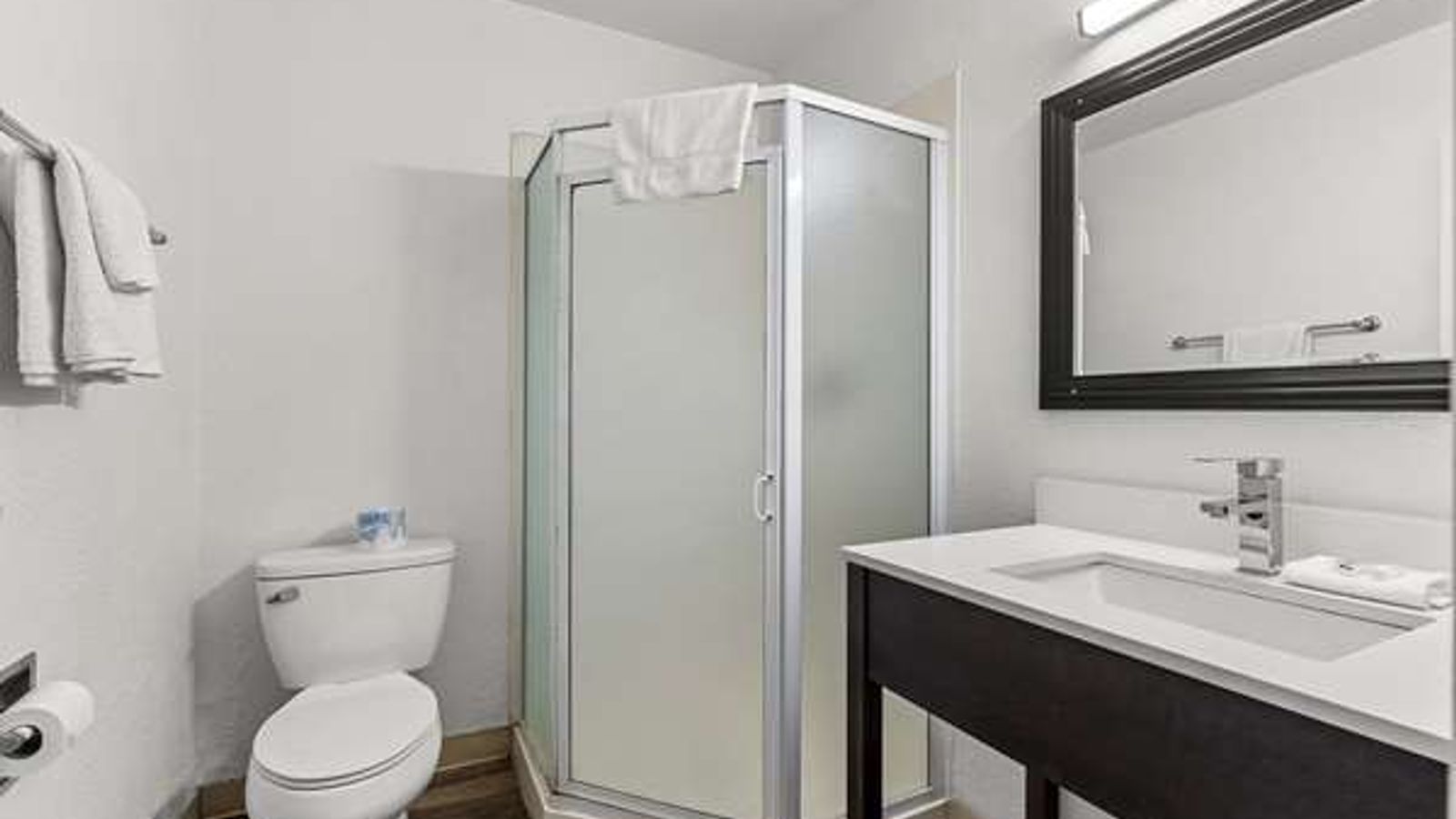 Photo of Econo Lodge Stockton near I-5 Fairgrounds