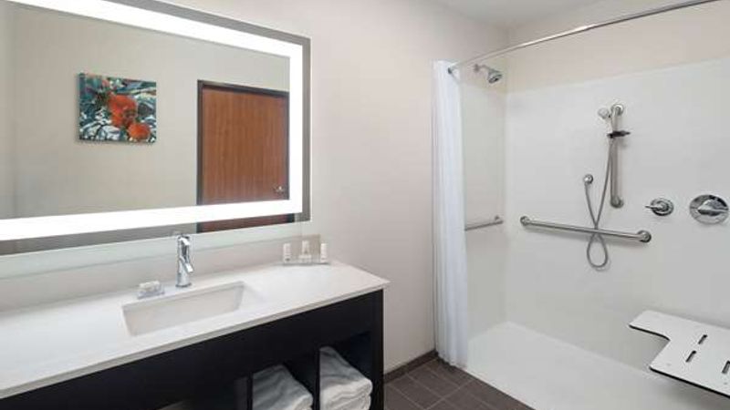 Photo of La Quinta Inn & Suites by Wyndham Wenatchee