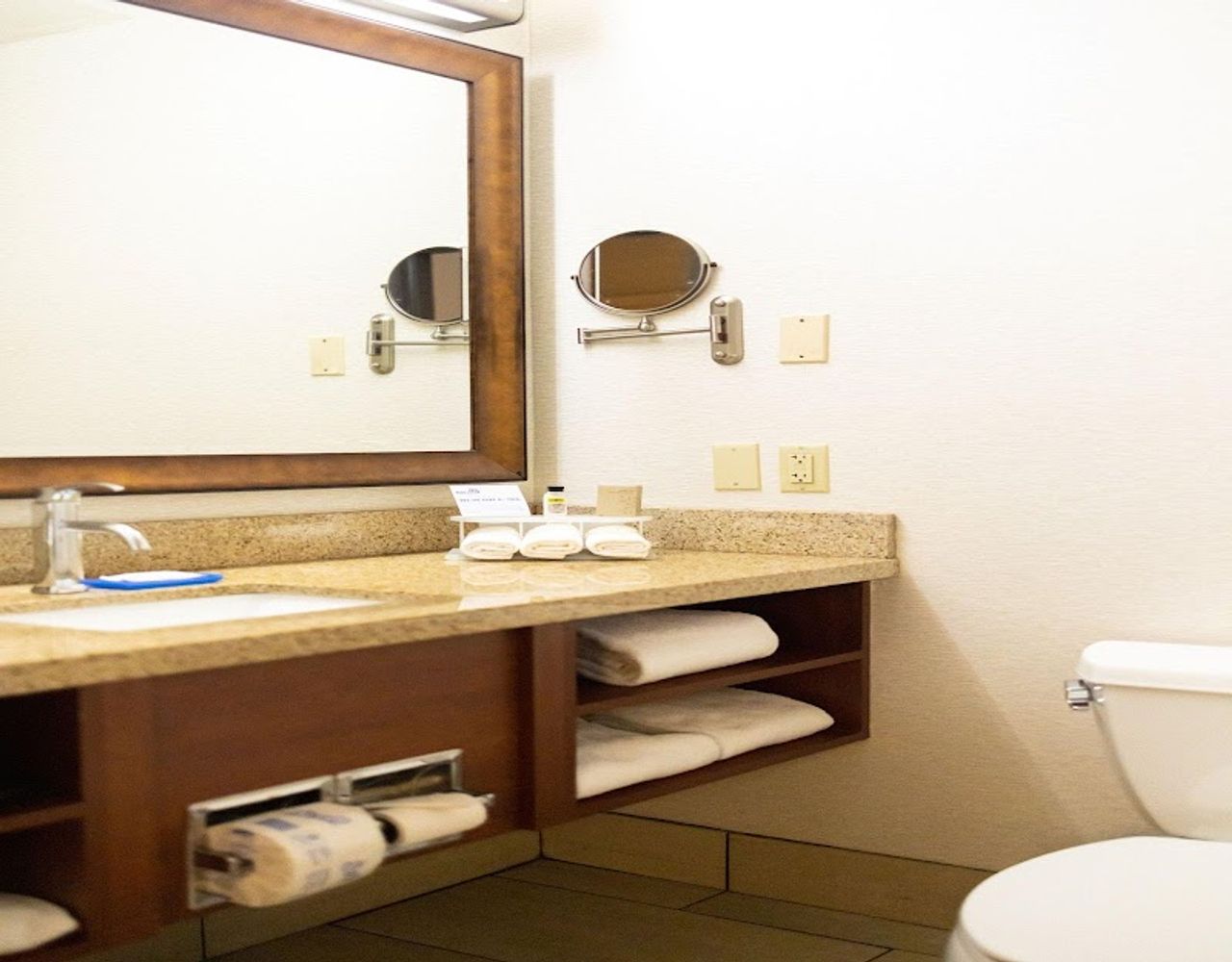 Photo of Holiday Inn Express & Suites Berkeley by IHG