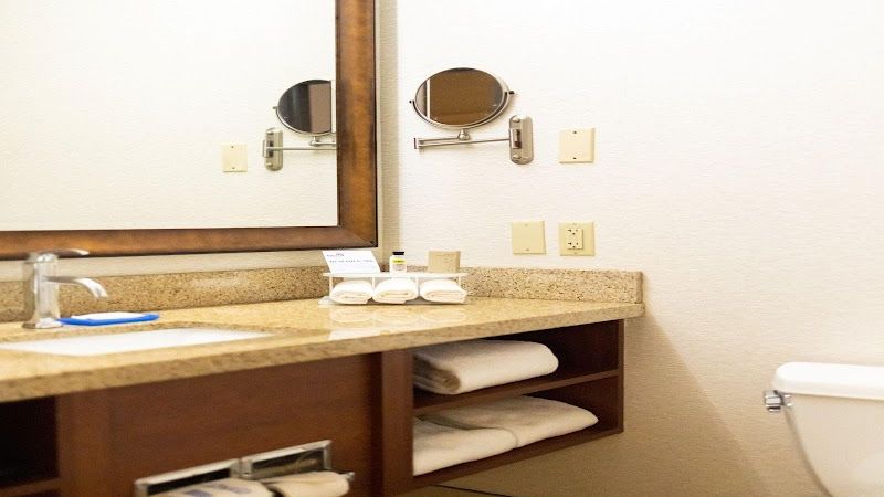 Photo of Holiday Inn Express & Suites Berkeley by IHG