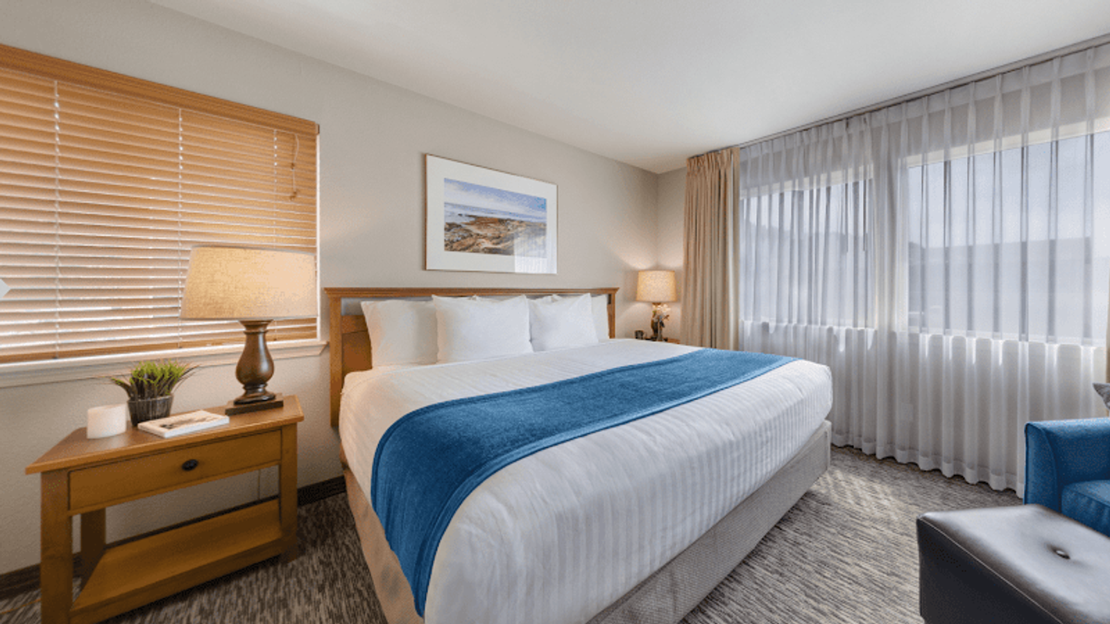 Photo of Overleaf Lodge - Room, King Bed