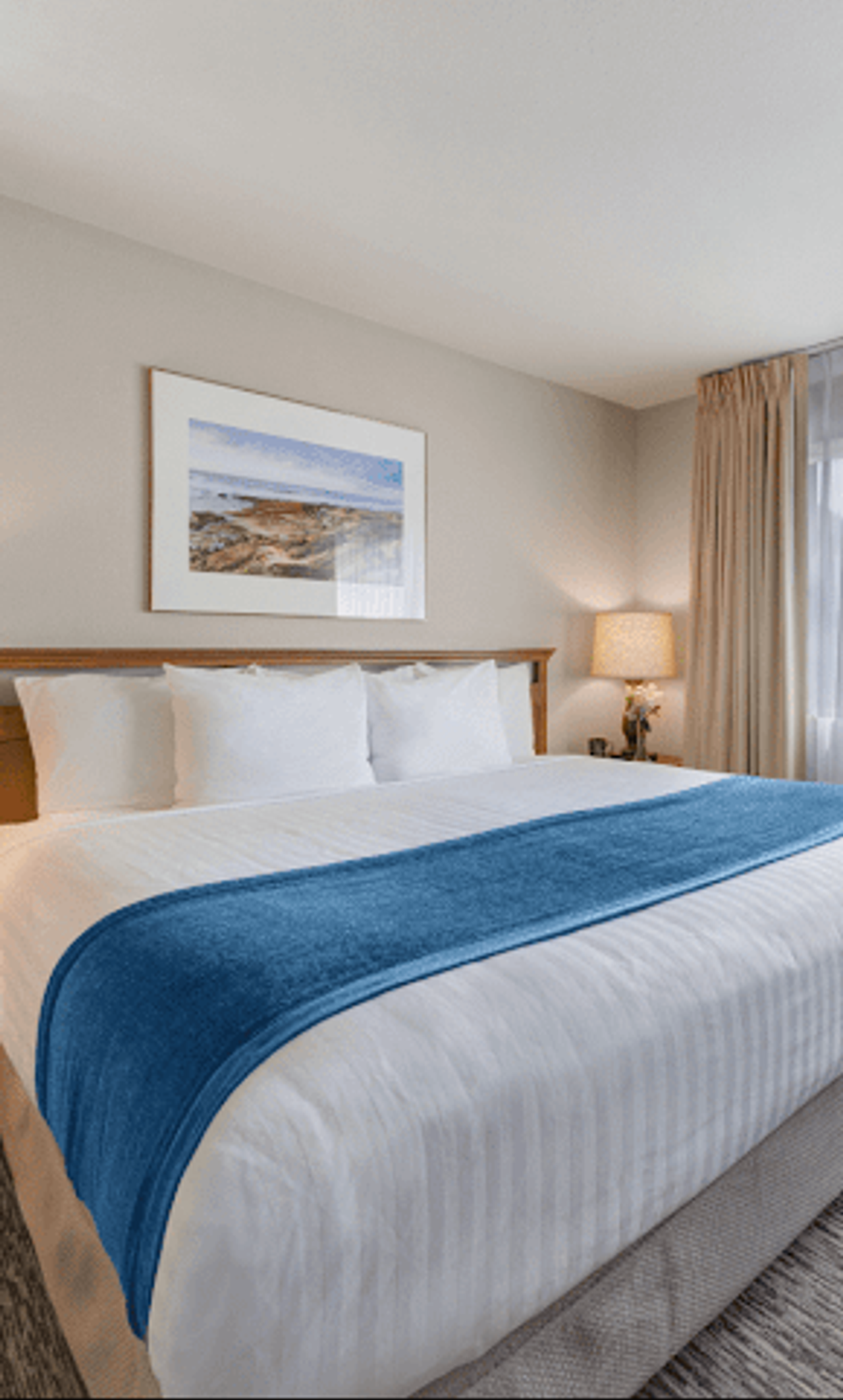 Photo of Overleaf Lodge - Room, King Bed