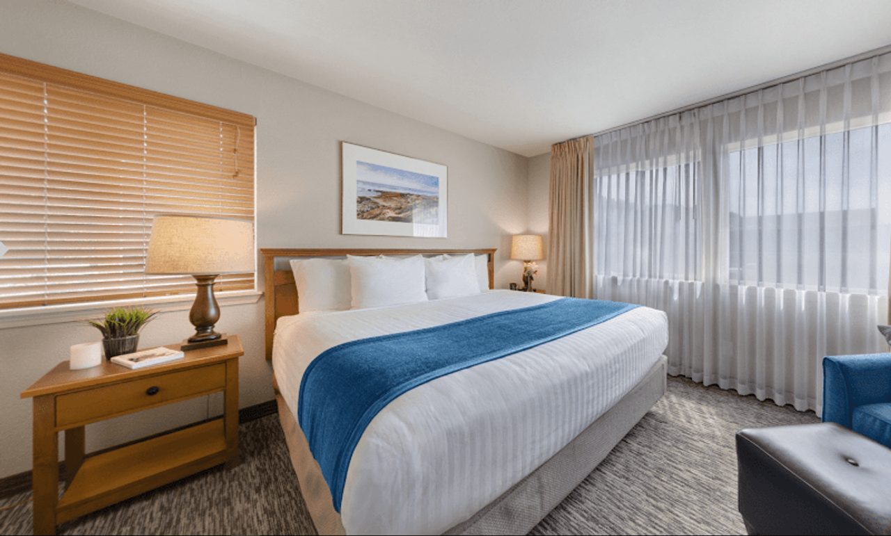 Photo of Overleaf Lodge - Room, King Bed