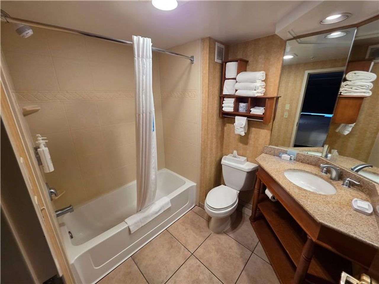 Photo of Country Inn & Suites by Radisson, Idaho Falls at the Mall - Bathroom