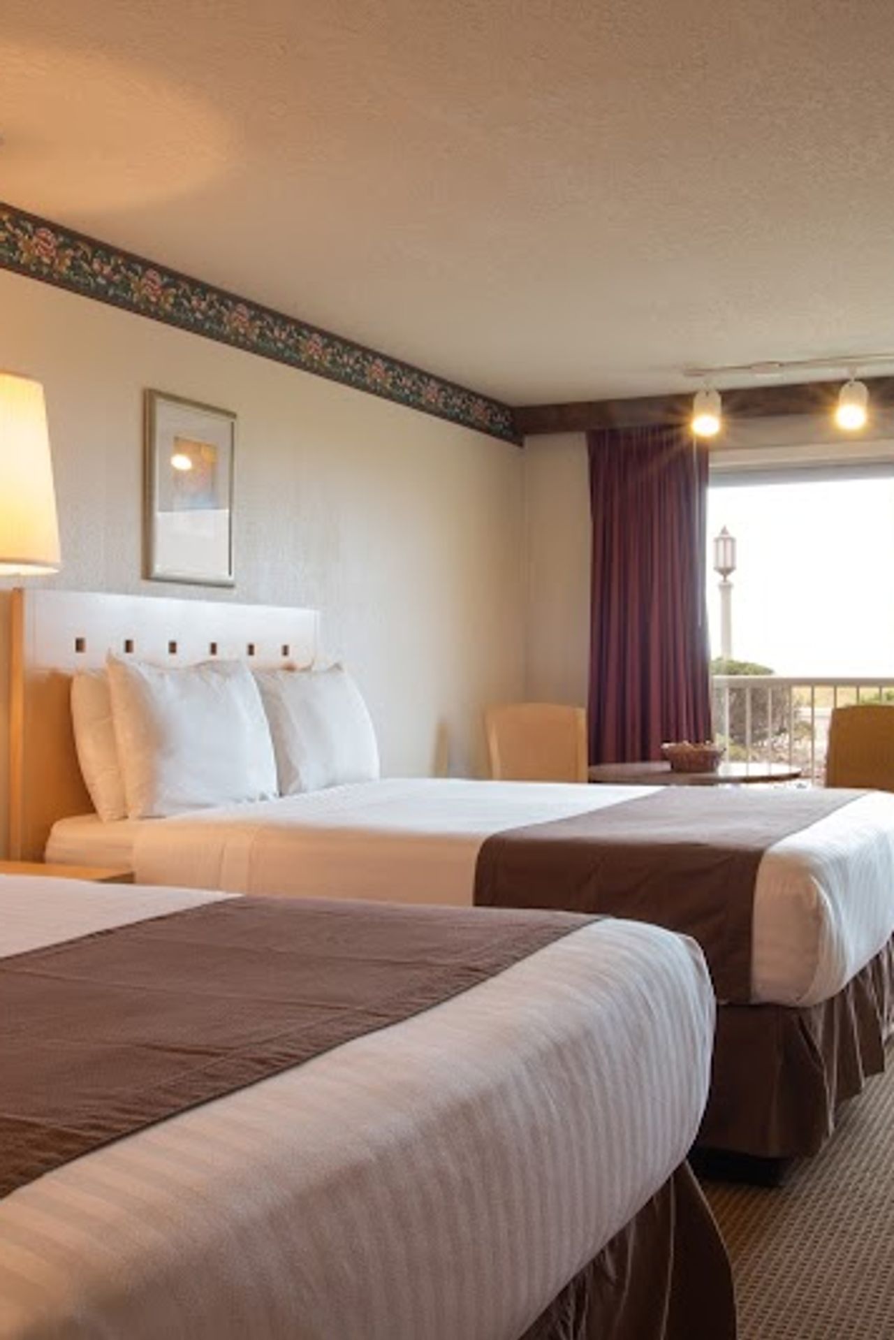 Photo of Hi-Tide Oceanfront Inn