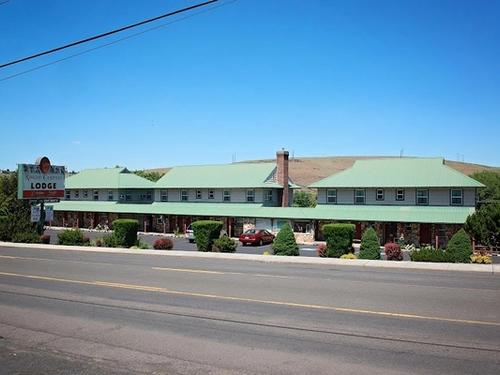 Rugged Country Lodge