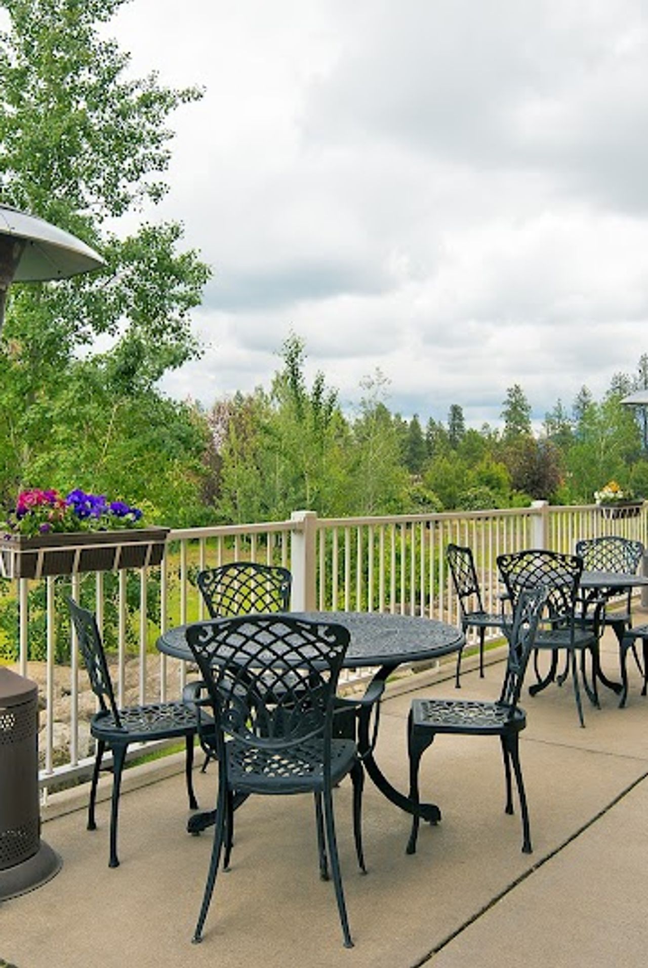 Photo of Oxford Suites Spokane Valley