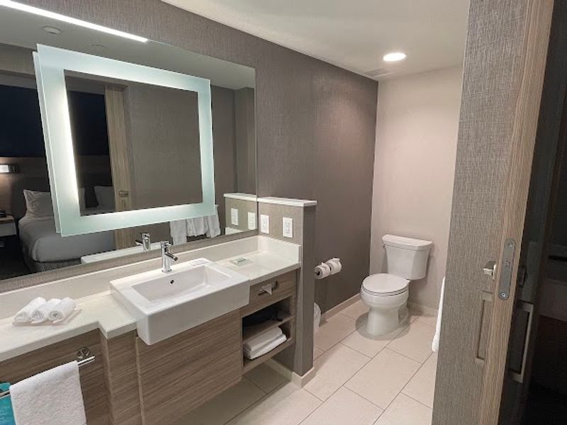 Photo of SpringHill Suites Oakland Airport