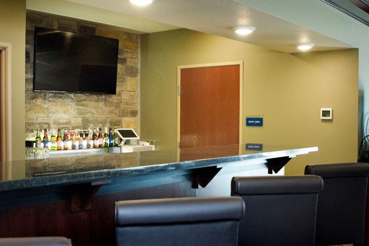 Photo of Cobblestone Inn & Suites - Soda Springs