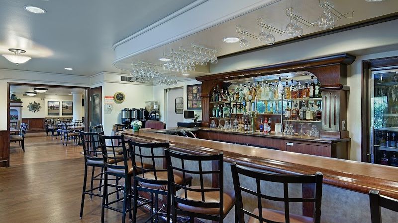 Photo of Oxford Suites Yakima