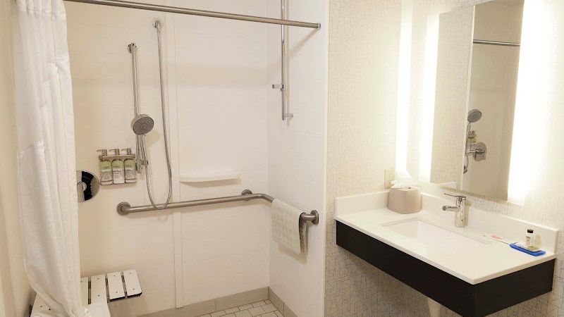 Photo of Holiday Inn Express & Suites Napa Valley-American Canyon, an IHG Hotel