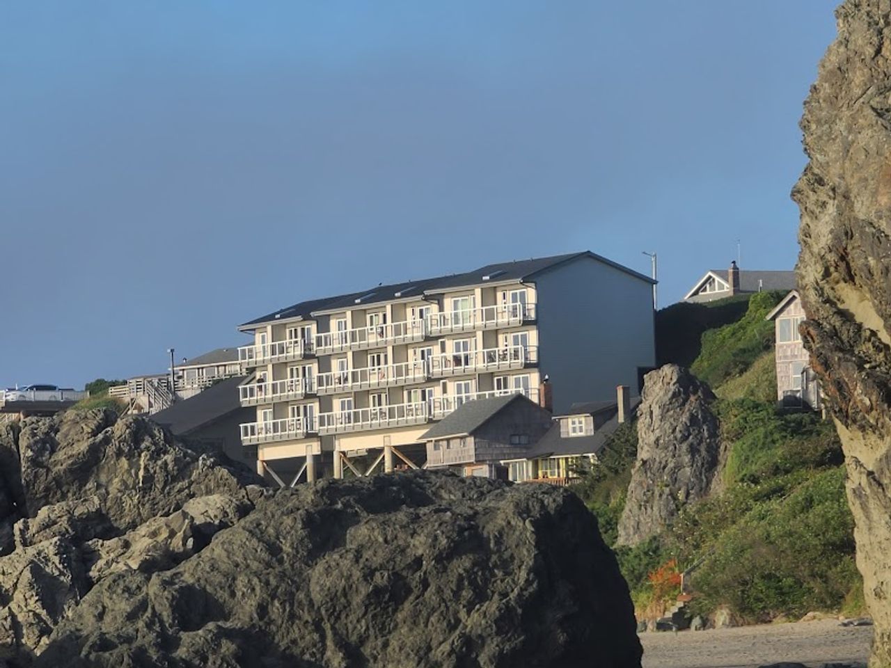 Photo of Sunset Oceanfront Lodging