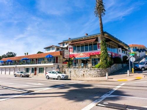Casablanca Inn