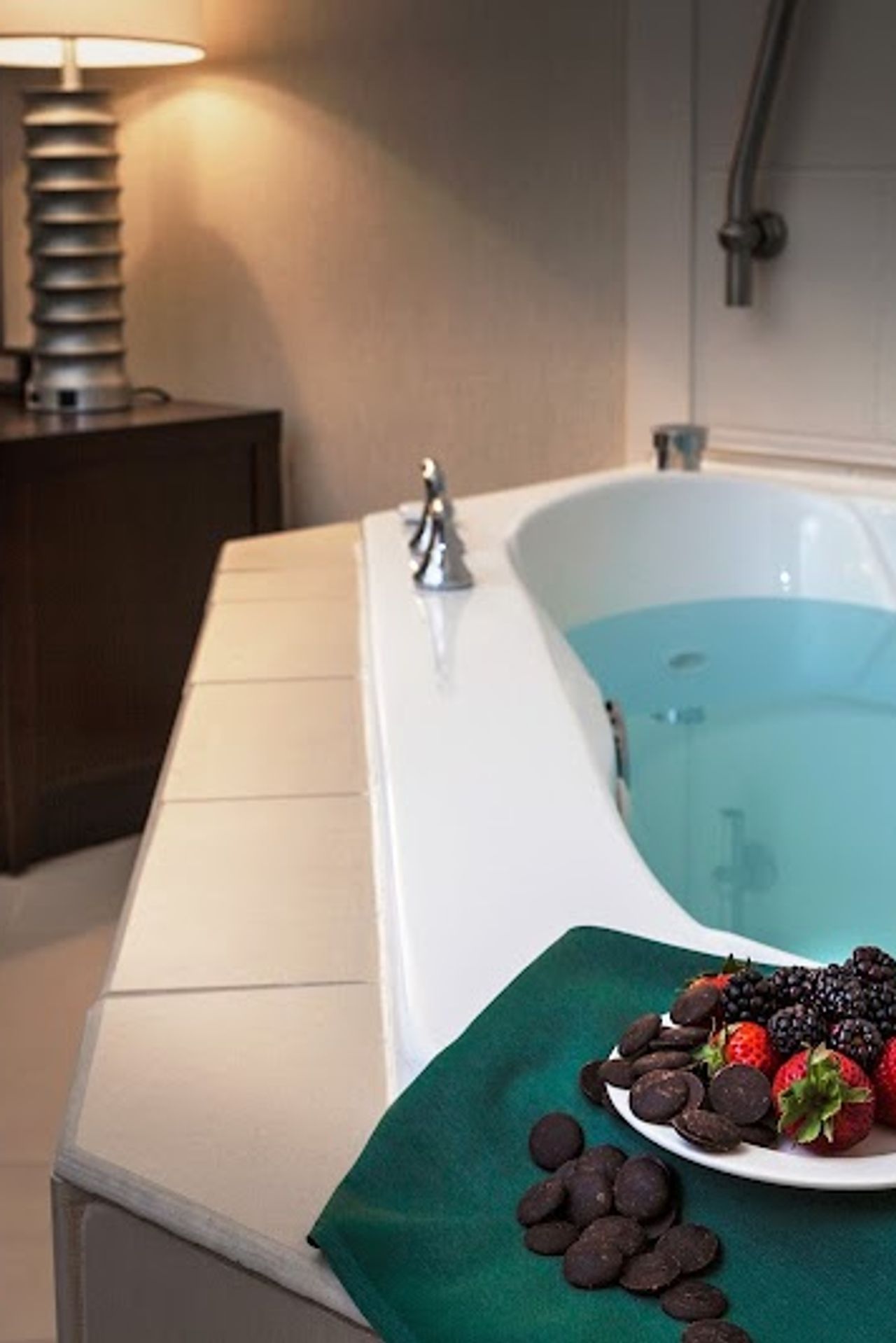 Photo of Hilton Garden Inn Eugene/Springfield - Private jacuzzi suite