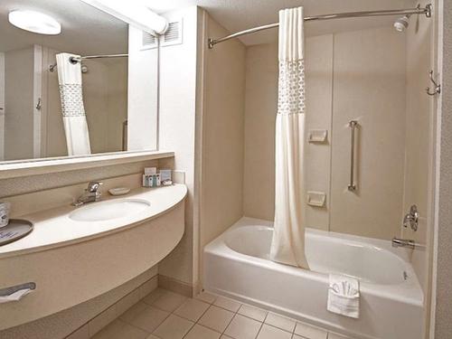 Photo of Hampton Inn Milpitas