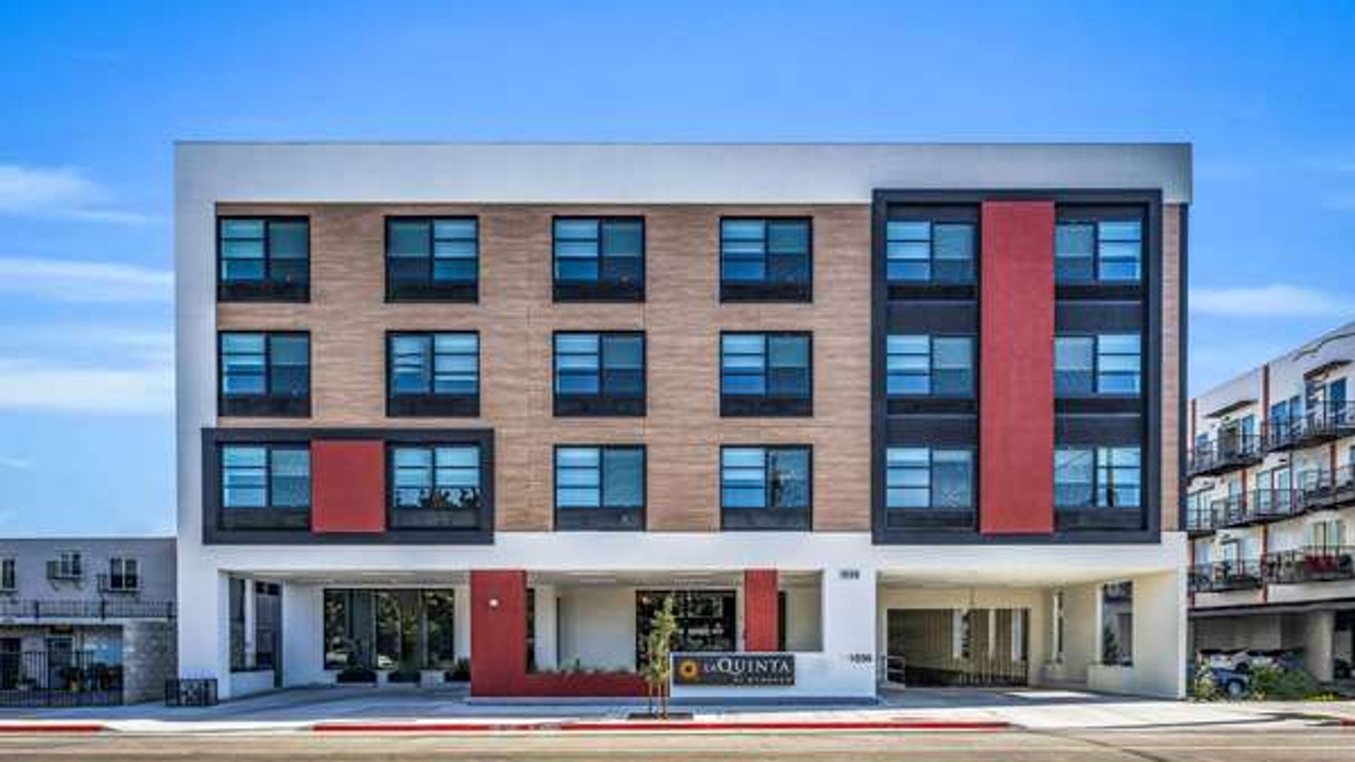 La Quinta Inn & Suites by Wyndham San Jose Airport-Downtown