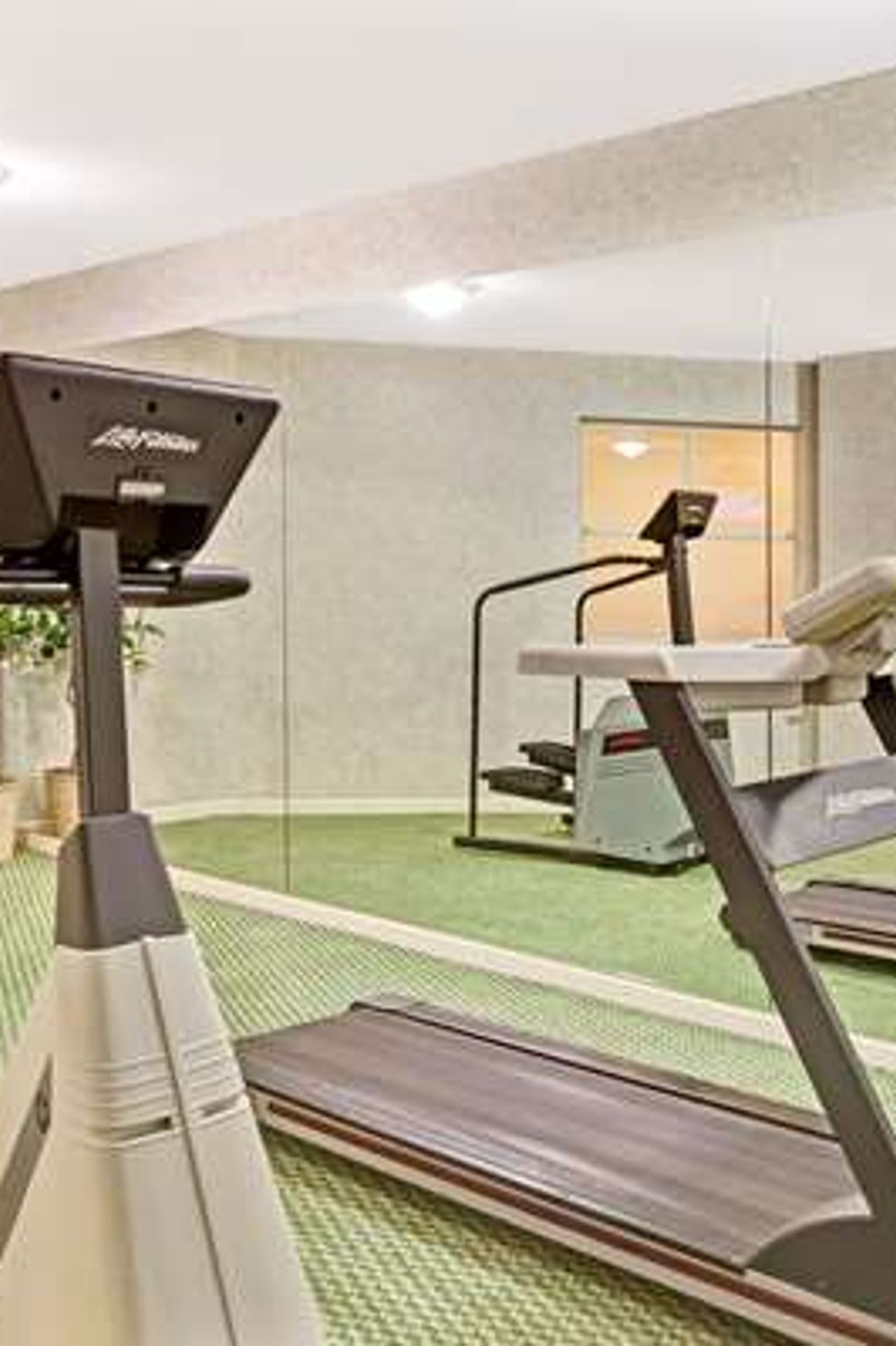 Photo of Hotel Aluxor SFO