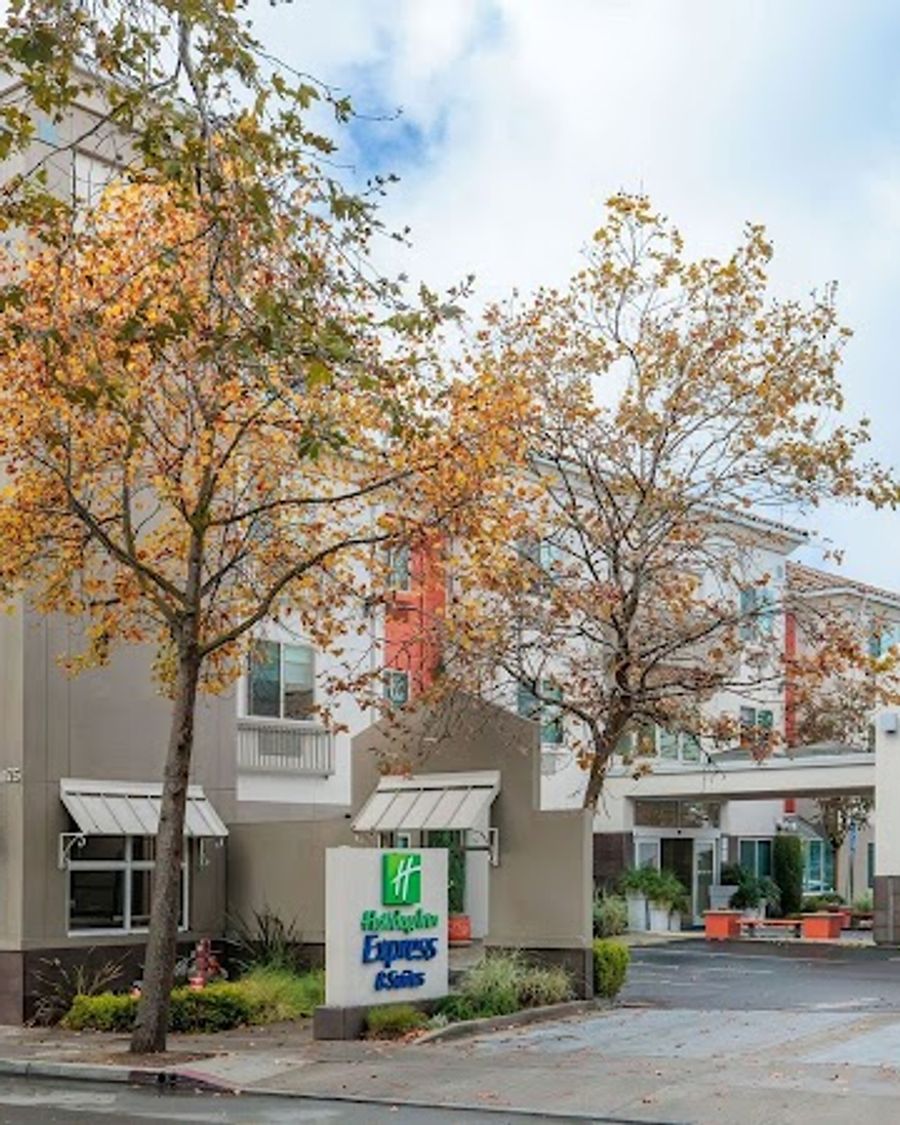 Holiday Inn Express & Suites Berkeley by IHG
