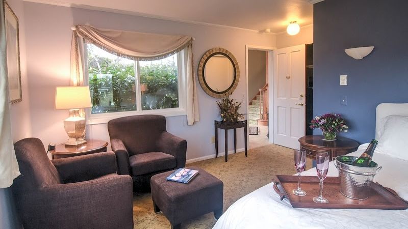 Photo of Trumpeter Inn Bed & Breakfast