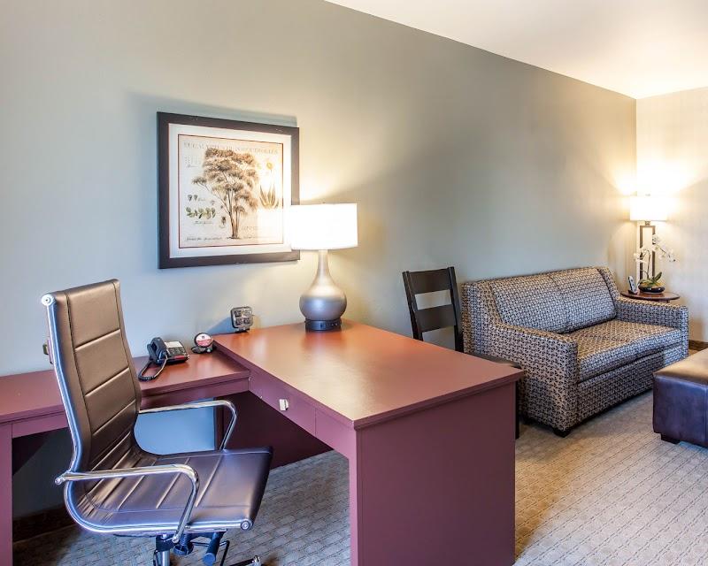 Photo of Comfort Suites Airport Tukwila Seattle