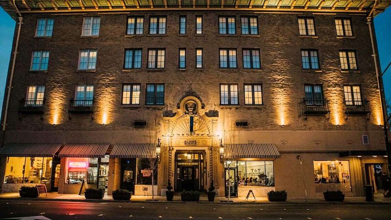 Hotel Petaluma, Tapestry Collection by Hilton