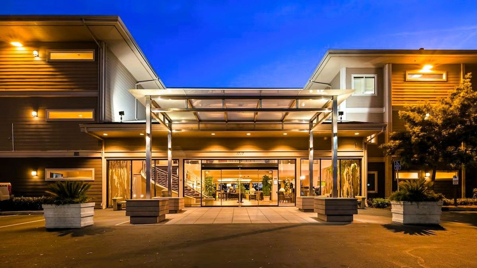 Best Western Plus Bayside Hotel