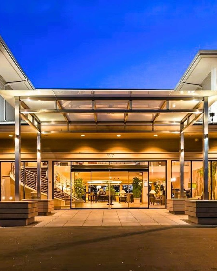 Best Western Plus Bayside Hotel