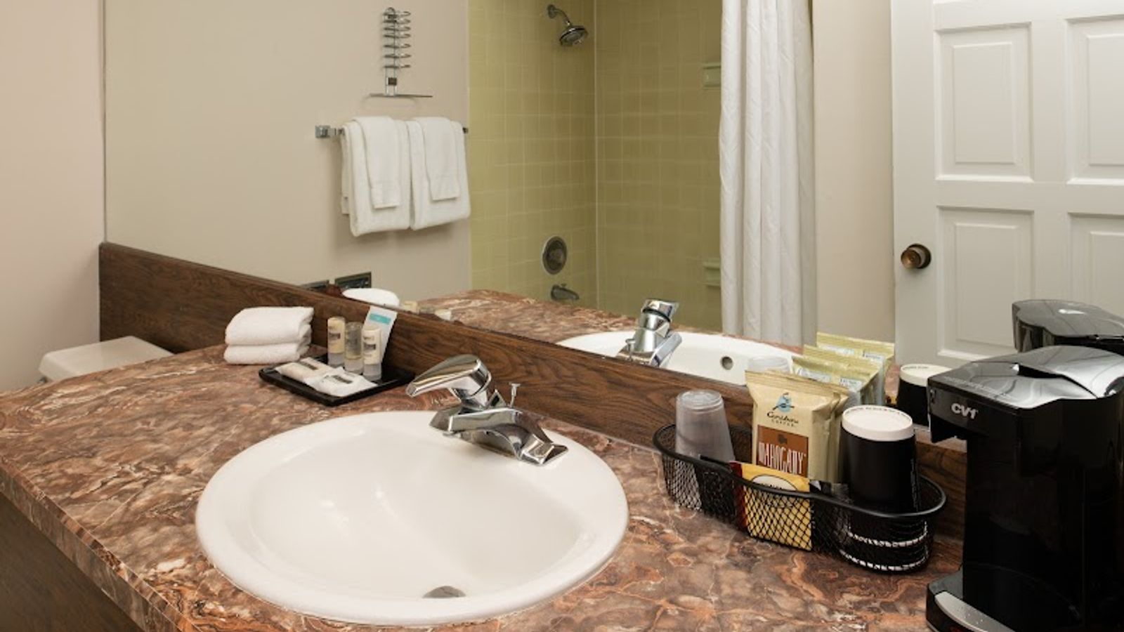 Photo of Astoria Riverwalk Inn