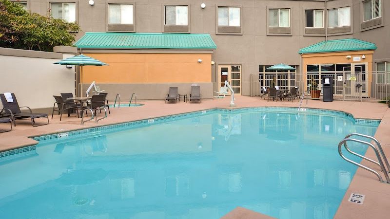 Photo of Holiday Inn Express & Suites Elk Grove Central - Hwy 99 by IHG