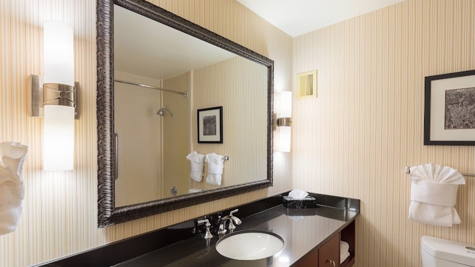 Photo of Holiday Inn Sacramento Downtown - Arena, an IHG Hotel