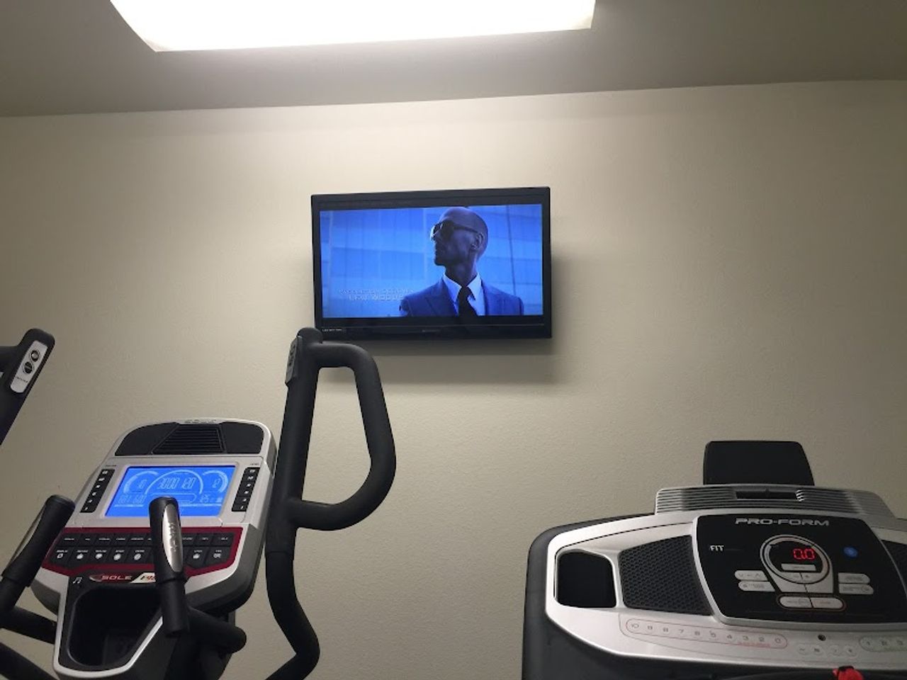 Photo of Travelodge Suites by Wyndham Newberg