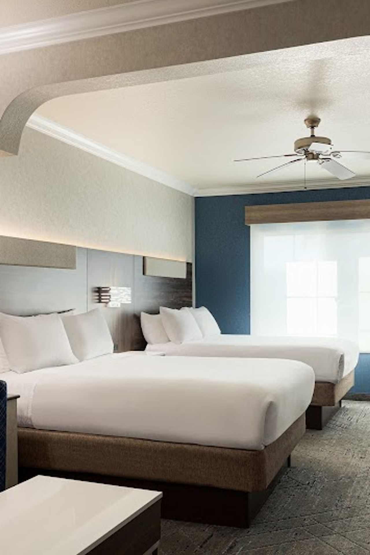 Photo of Holiday Inn Express & Suites Bakersfield Central, an IHG Hotel