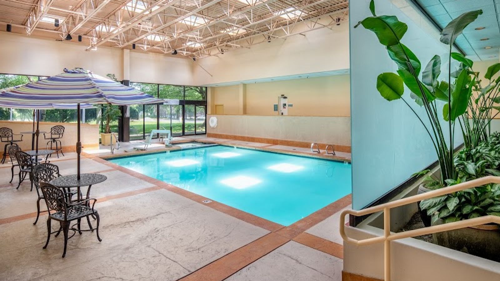 Photo of DoubleTree Suites by Hilton Hotel Seattle Airport - Southcenter