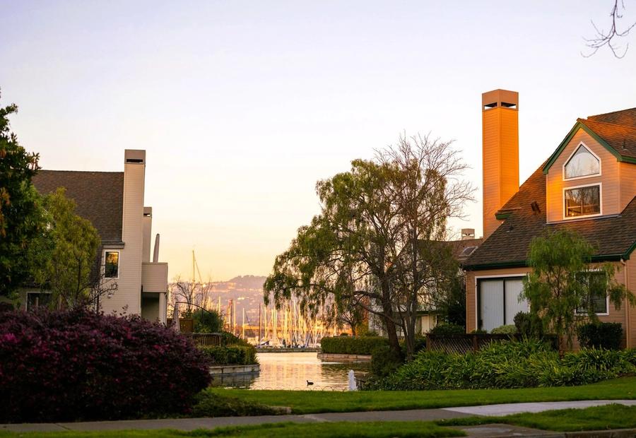 Sunset overlooking the Alameda marina in Alameda, CA, USA