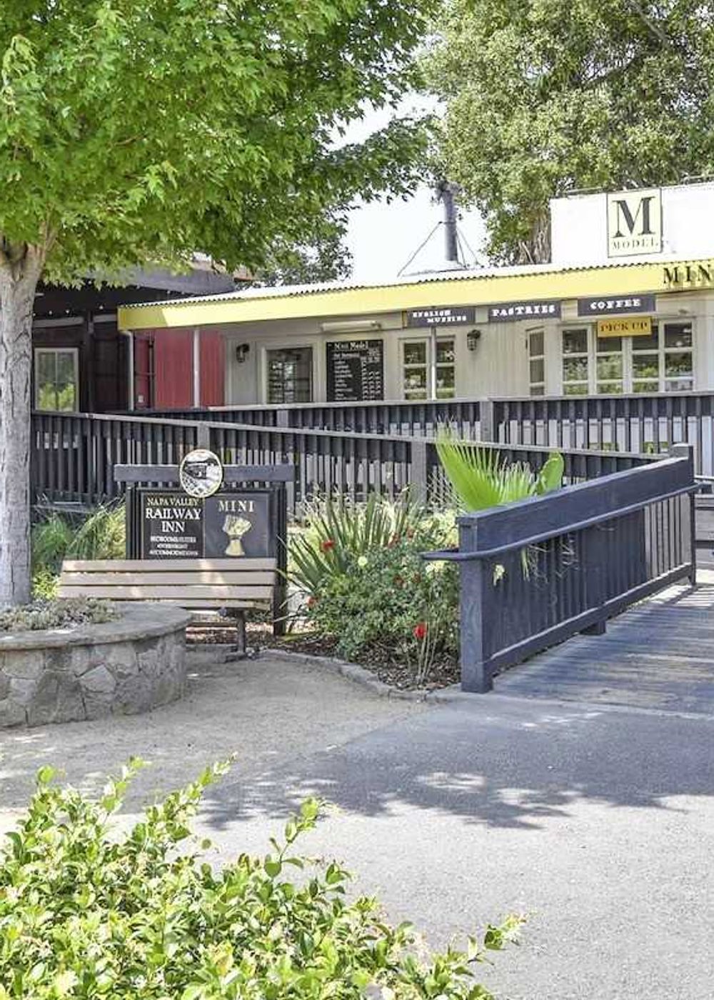 Napa Valley Railway Inn