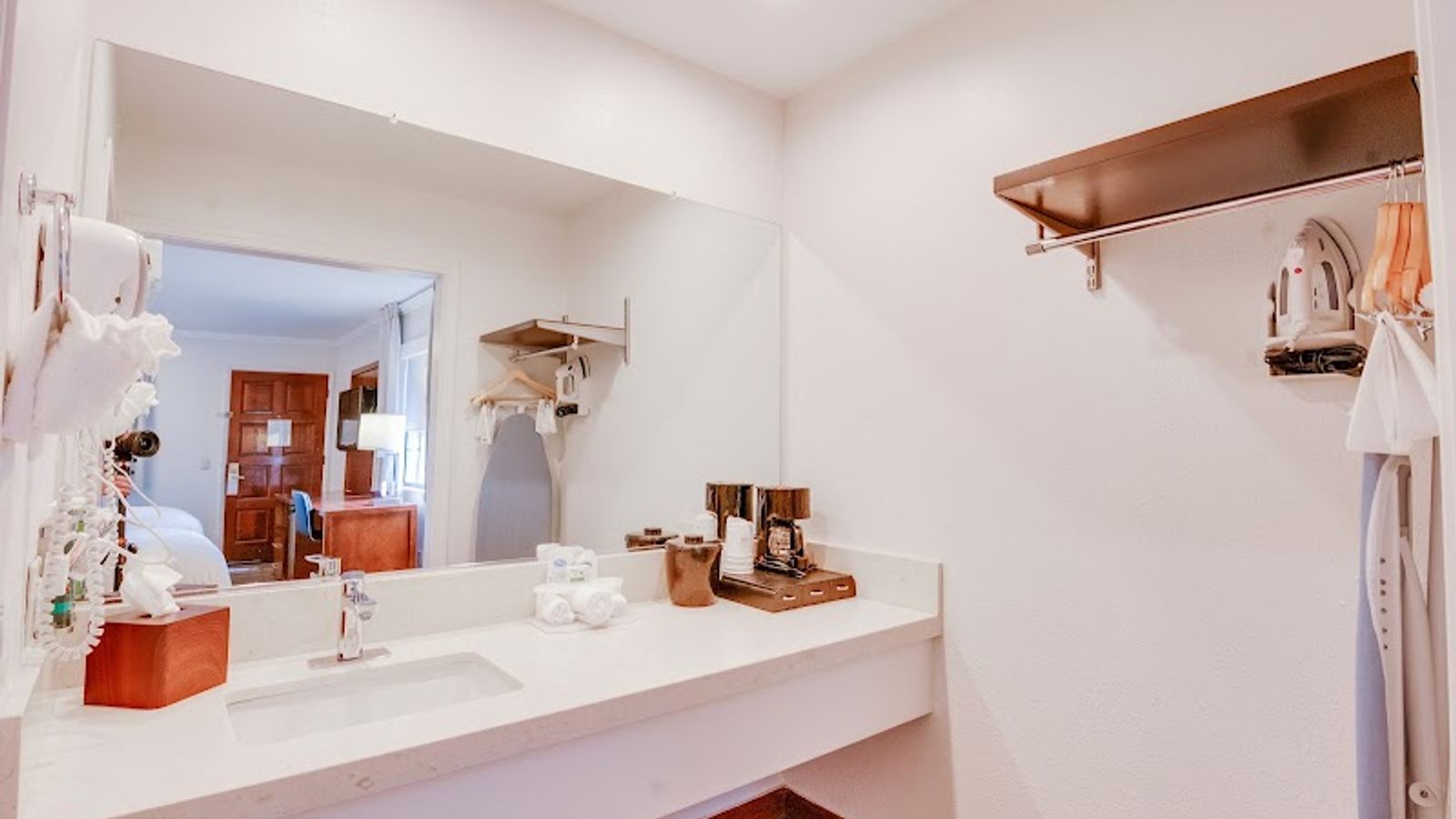 Photo of Ramada by Wyndham Mountain View