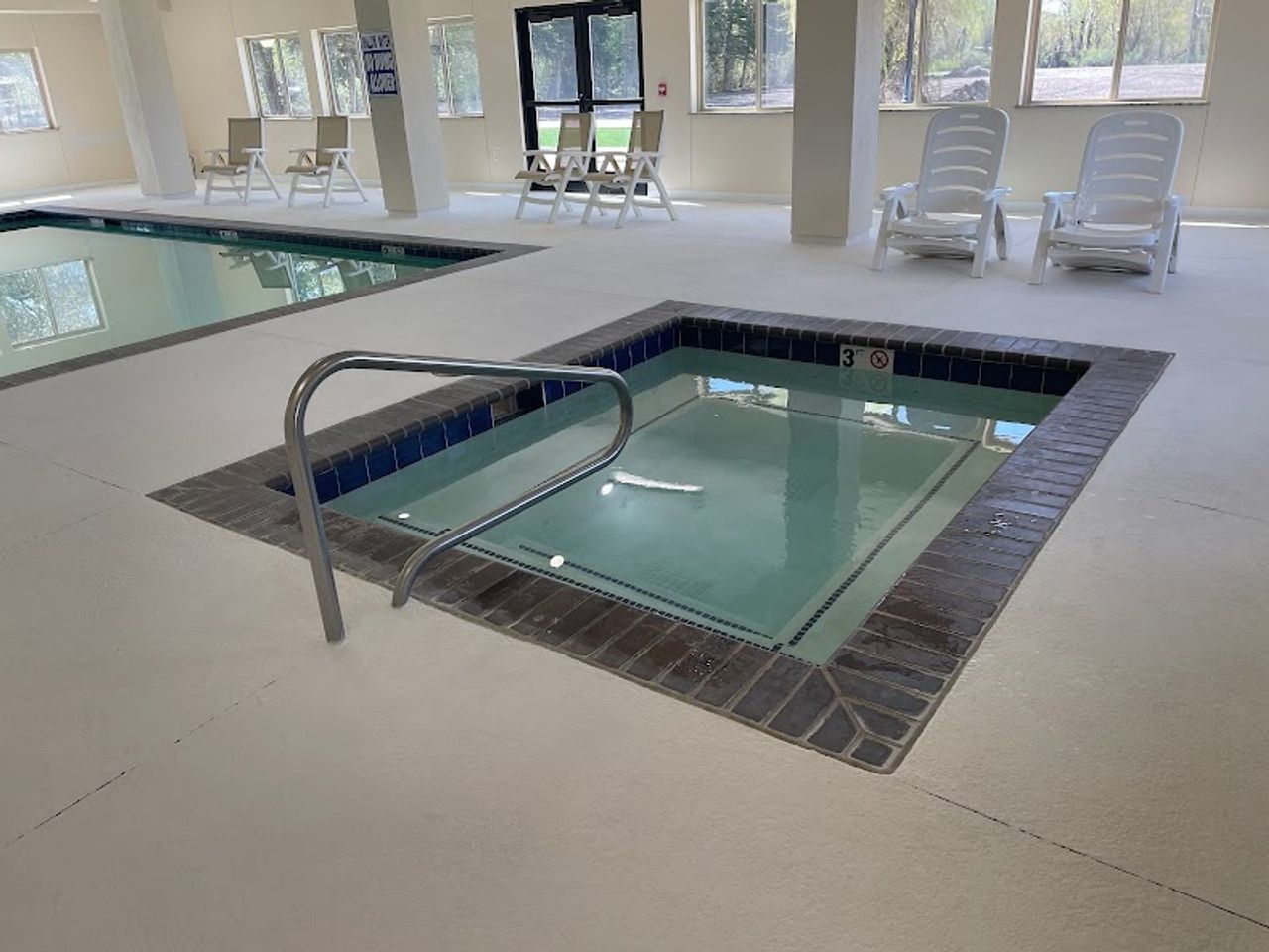 Photo of Super 8 by Wyndham Montpelier