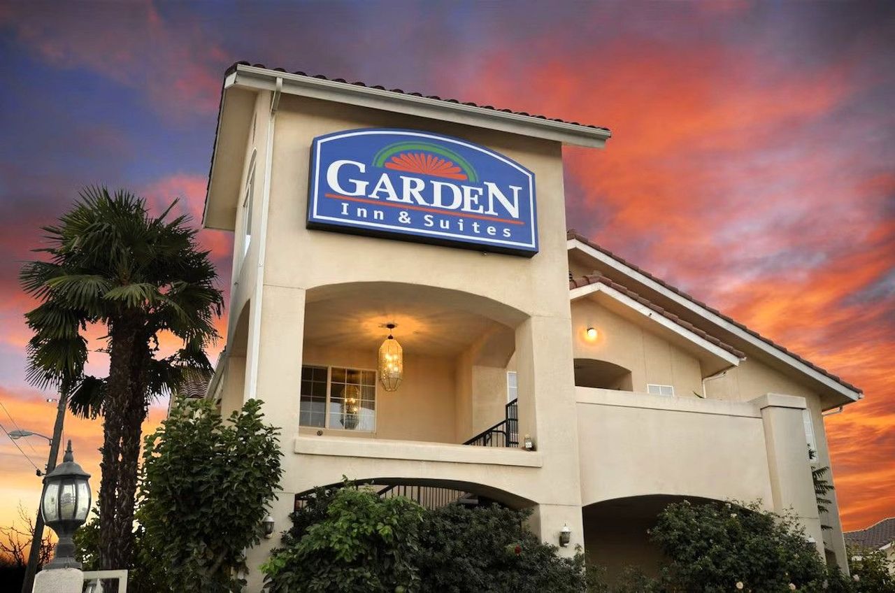 Garden Inn and Suites
