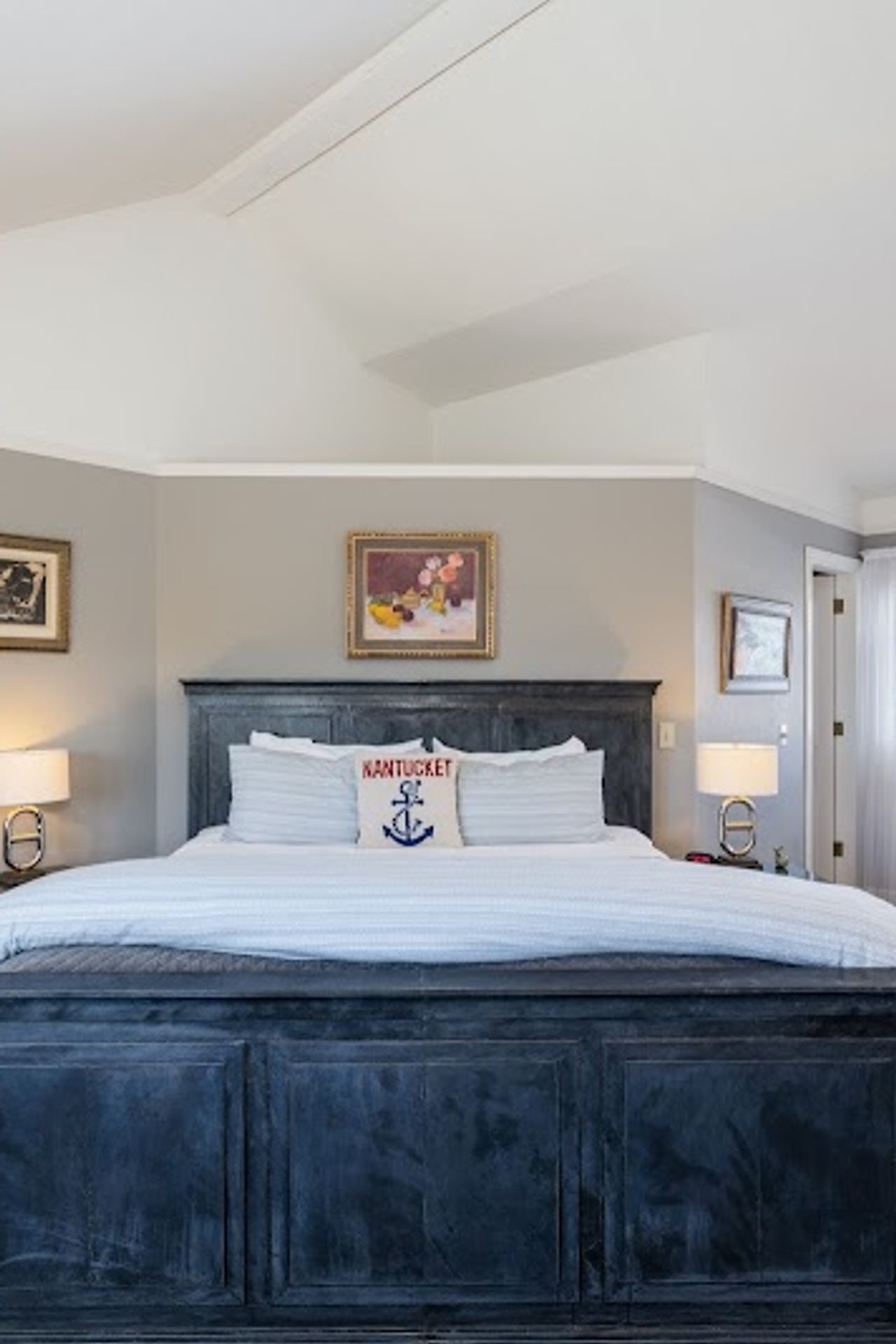 Photo of Nantucket Whale Inn, Half Moon Bay Hotel