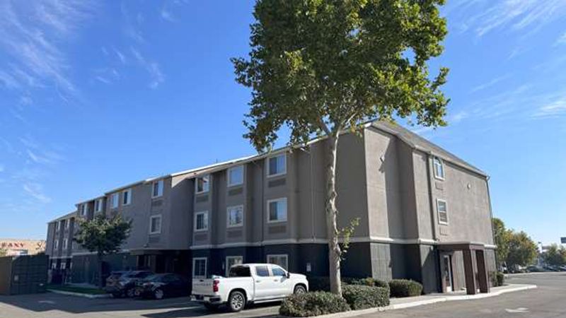 Photo of La Quinta Inn & Suites by Wyndham Tulare