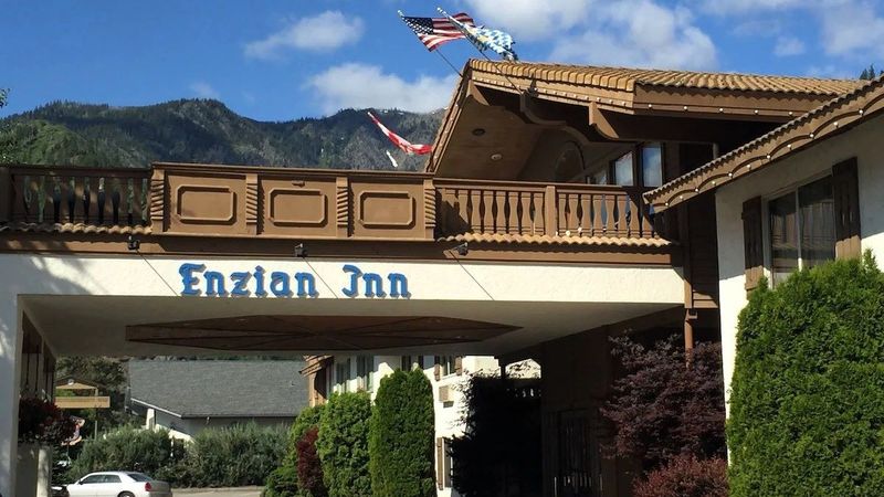 Enzian Inn