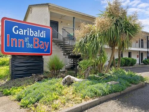 Garibaldi Inn at the Bay